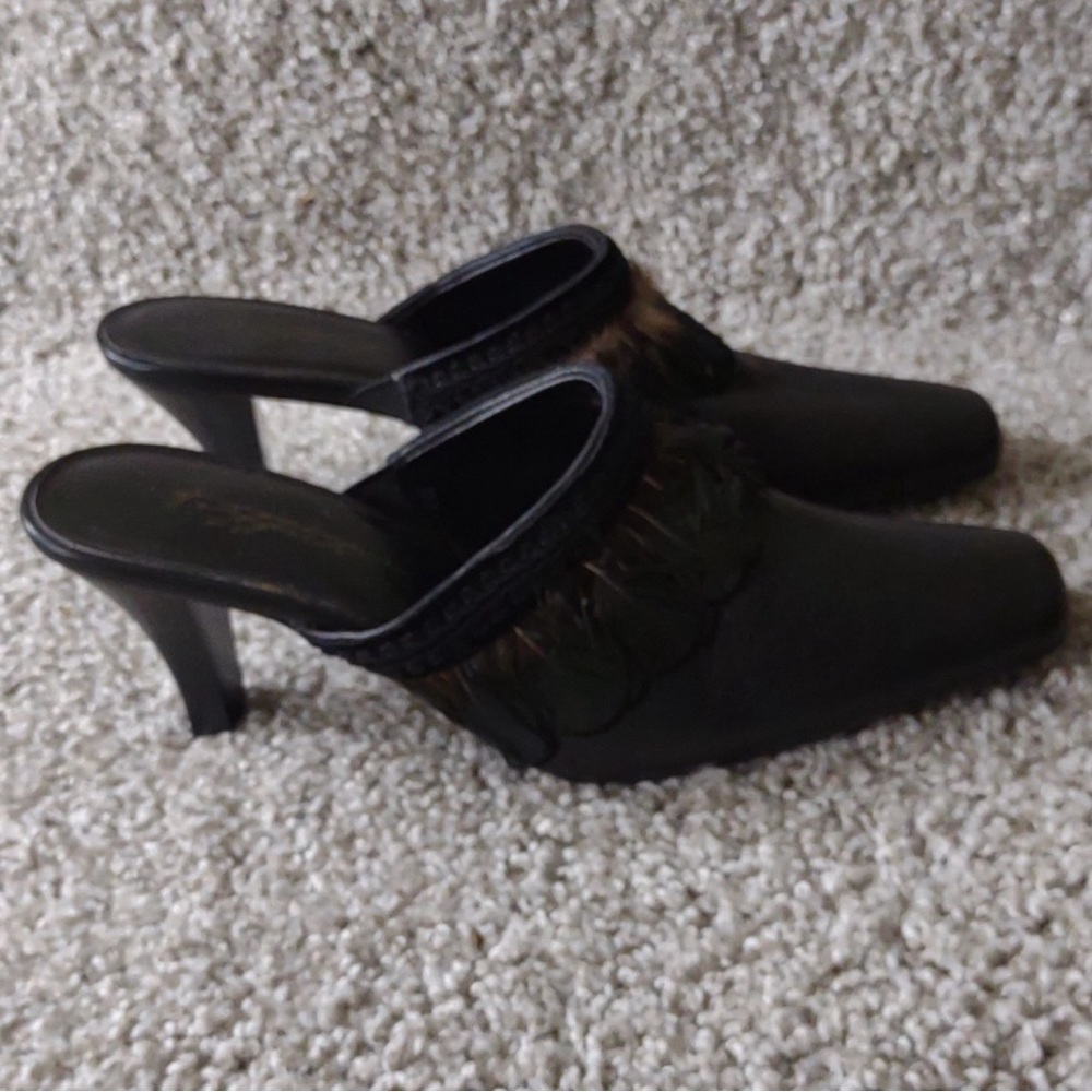 Art Effects Sonoma Black Feathered Slide On Leather Heeled Mules Women's 8 EUC